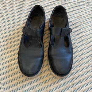 Camper black size 40 (9.5) thick-soled Mary Janes